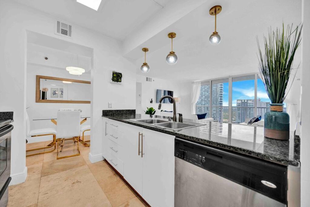 40Th Floor Priceless Unit Central Location Miami Buitenkant foto
